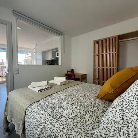 Atico Nuevo 2 Hab, 15 ' Sagrada Familia 22' Bcn Centro Apartamento L'Hospitalet de Llobregat
