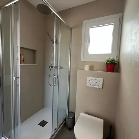 Apartamento Atico Nuevo 2 Hab, 15 ' Sagrada Familia 22' Bcn Centro *