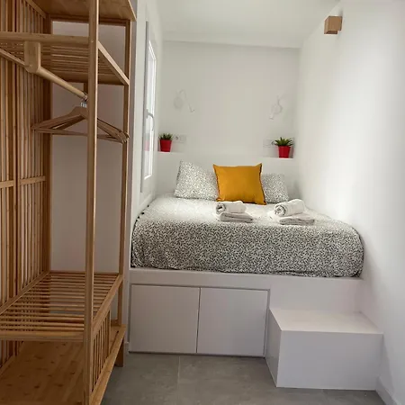 Apartamento Atico Nuevo 2 Hab, 15 ' Sagrada Familia 22' Bcn Centro L'Hospitalet de Llobregat
